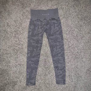 NVGTN Grey Camo Seamless Leggings | Size: S